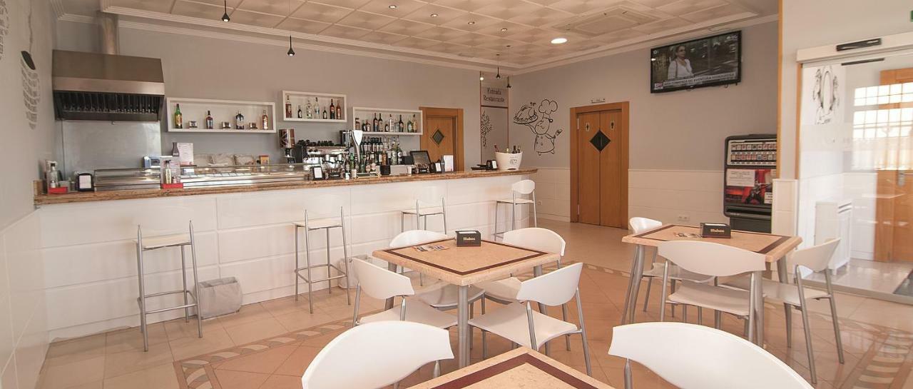 Hostal Los Batallones Torrejon de Velasco 외부 사진